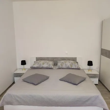 Erenda Apartman Fuškulin