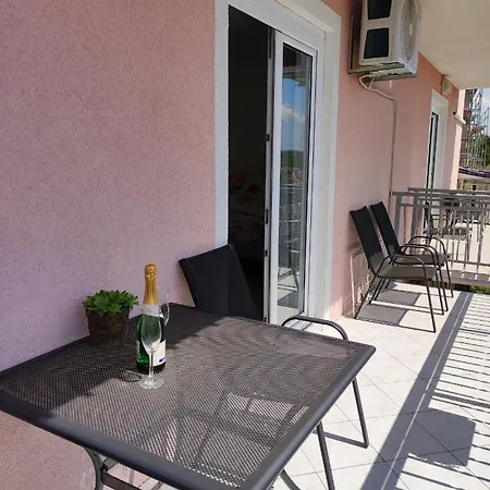 Apartment Erenda *