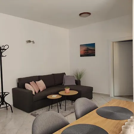Apartment Erenda *